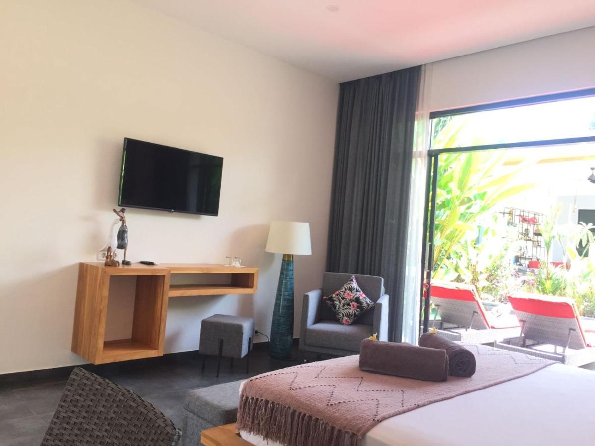 Hotel Le Chien Rouge Lovina Esterno foto